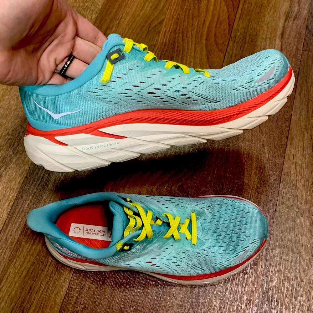 Hoka Clifton 8 womens size 10B